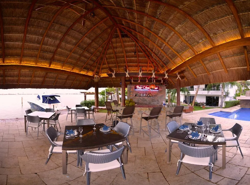 Sina Suites Cancun - Adults Only מלון
