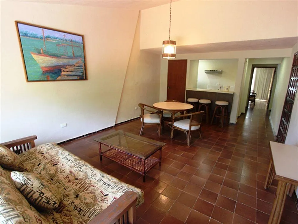 Sina Suites Cancun - Adults Only 3*,
