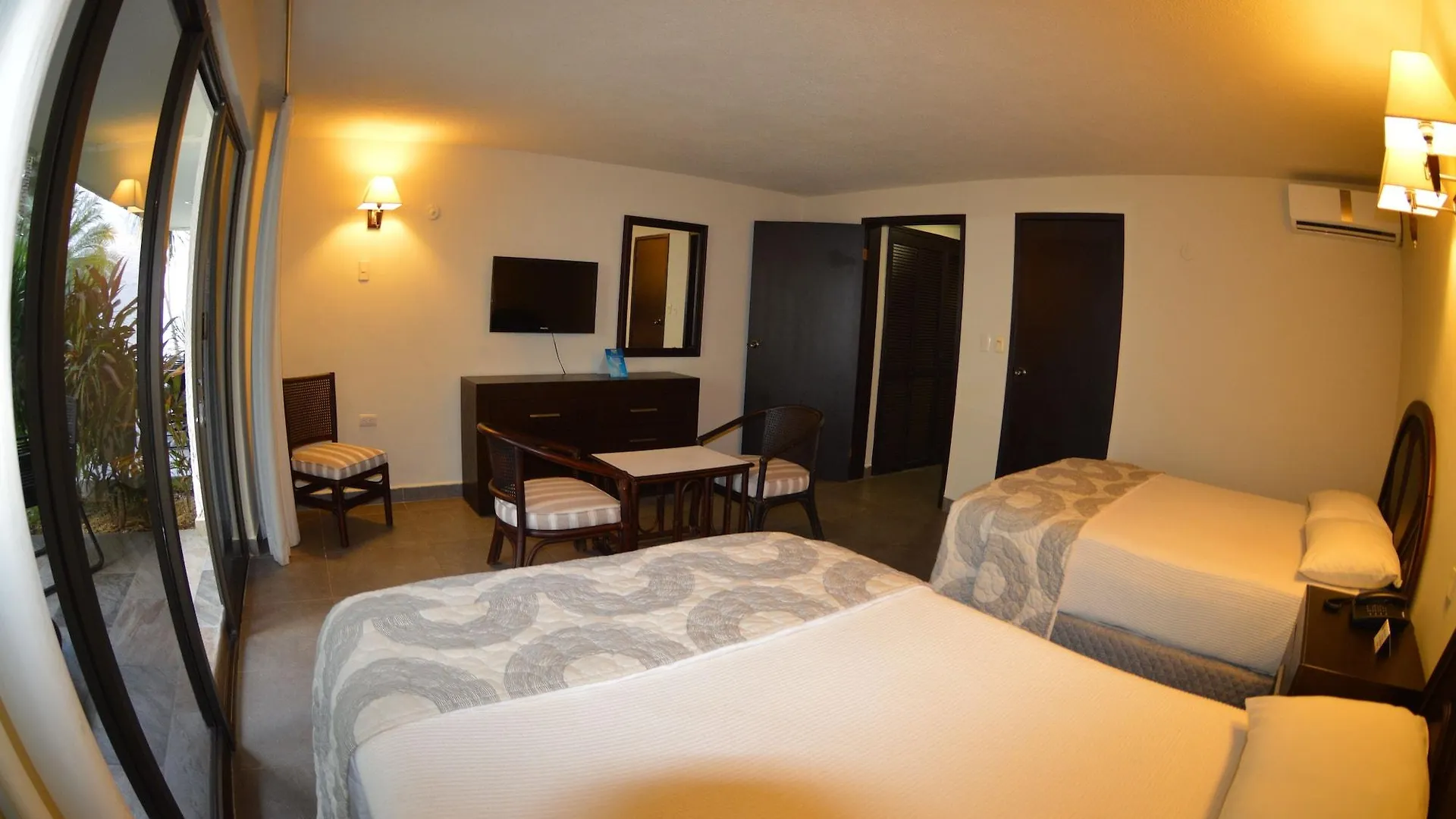 Sina Suites Cancun - Adults Only Отель