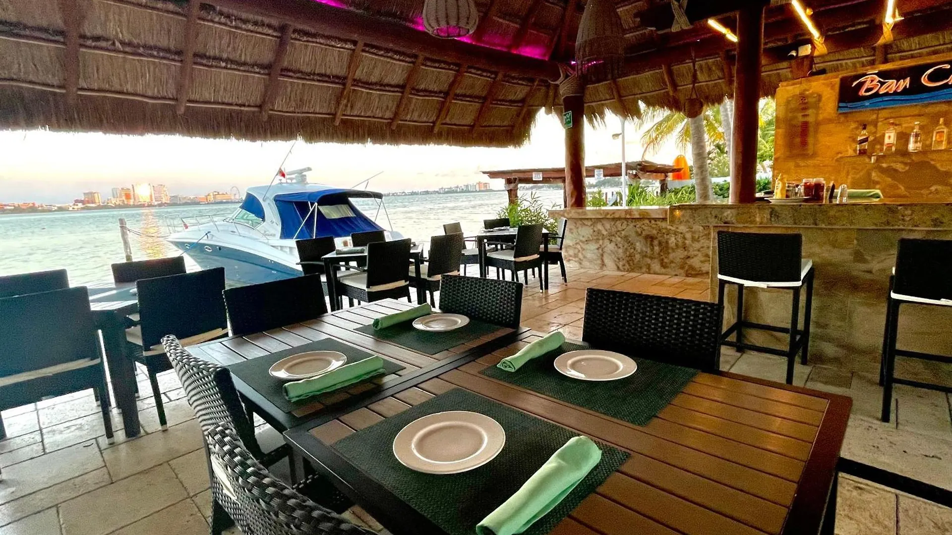 Sina Suites Cancun - Adults Only Hotel